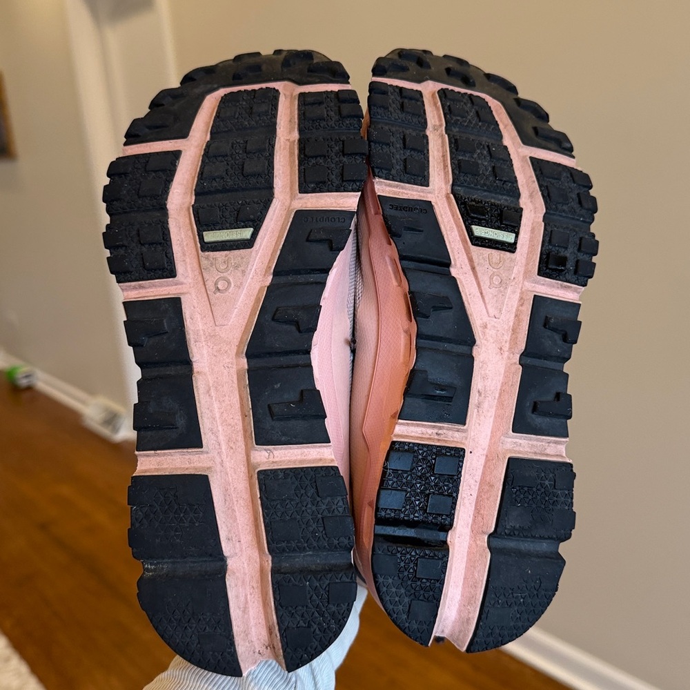 On Running Cloudrunner Pink and Navy Running Shoes - Picture 7 of 10